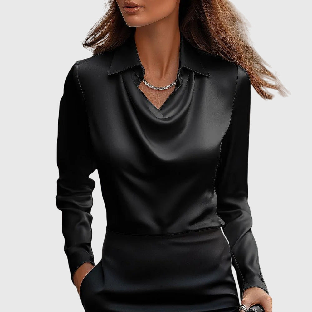 Sylvie | Satijnen Blouse met luxe glans en plooihals