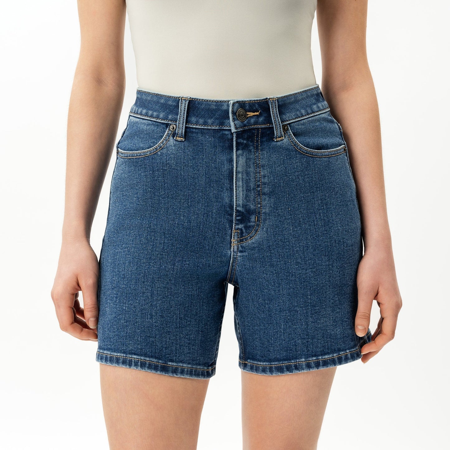 Jada| Stretchy ComfortDenim™ Shorts