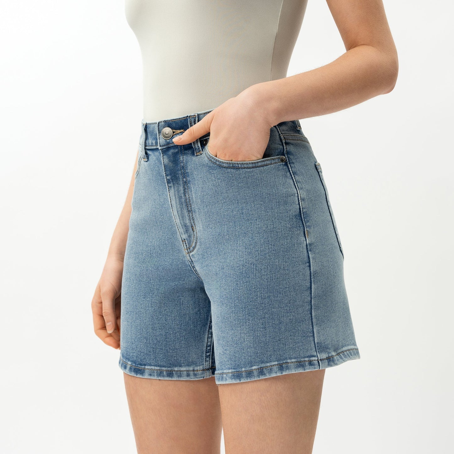 Jada| Stretchy ComfortDenim™ Shorts