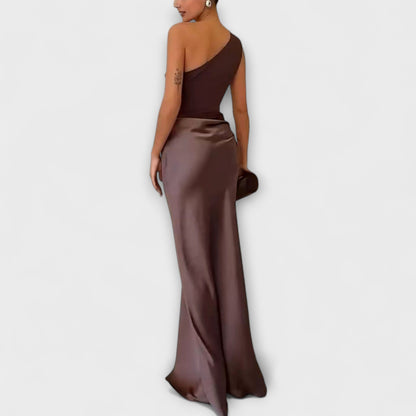 Elegante Off-Shoulder Plissé Maxi Jurk