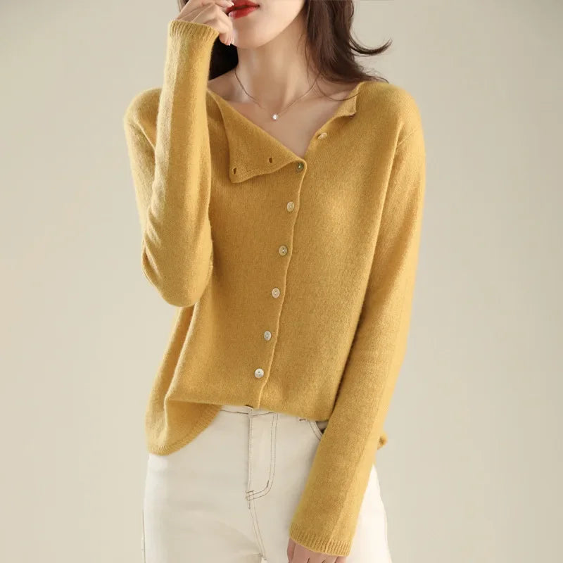 Huerta – Elegant Gebreid Herfstvestje Met Knopen